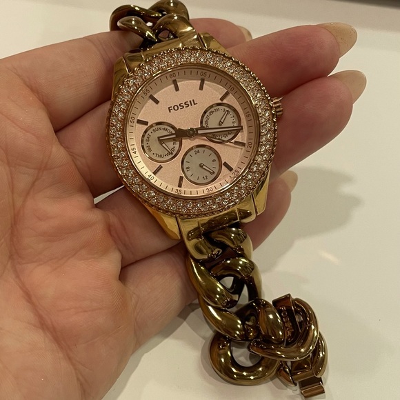 Fossil Watch - Picture 1 of 3